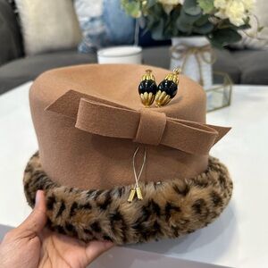 Vintage 100% wool hat felt